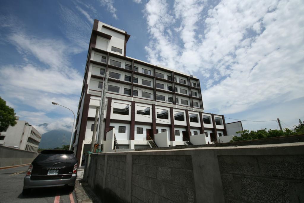 Fair Tale Motel - Sea Hualien Buitenkant foto